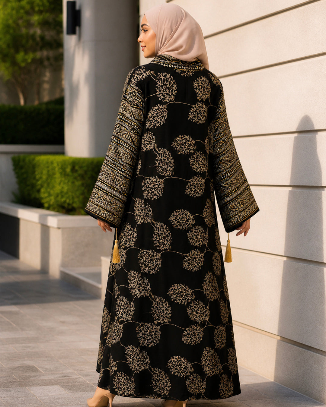 NUR VOGUE Amberlee Premium Dubai Abaya Dress – Elegant Black