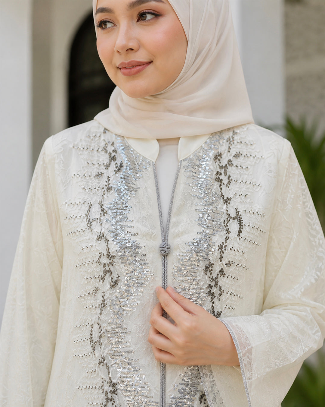 NUR VOGUE Luna Elegant Dubai Style Abaya Dress – Pure White